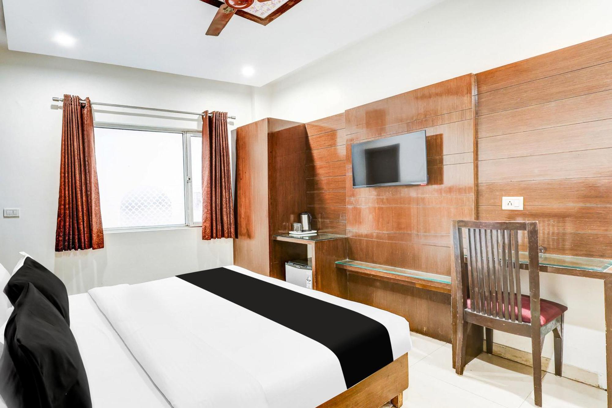 Super Townhouse Arakashan Road Paharganj Formerly Mohan International Nové Dillí Exteriér fotografie