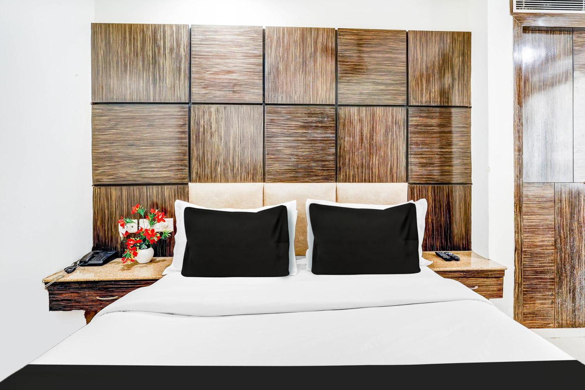 Super Townhouse Arakashan Road Paharganj Formerly Mohan International Nové Dillí Exteriér fotografie
