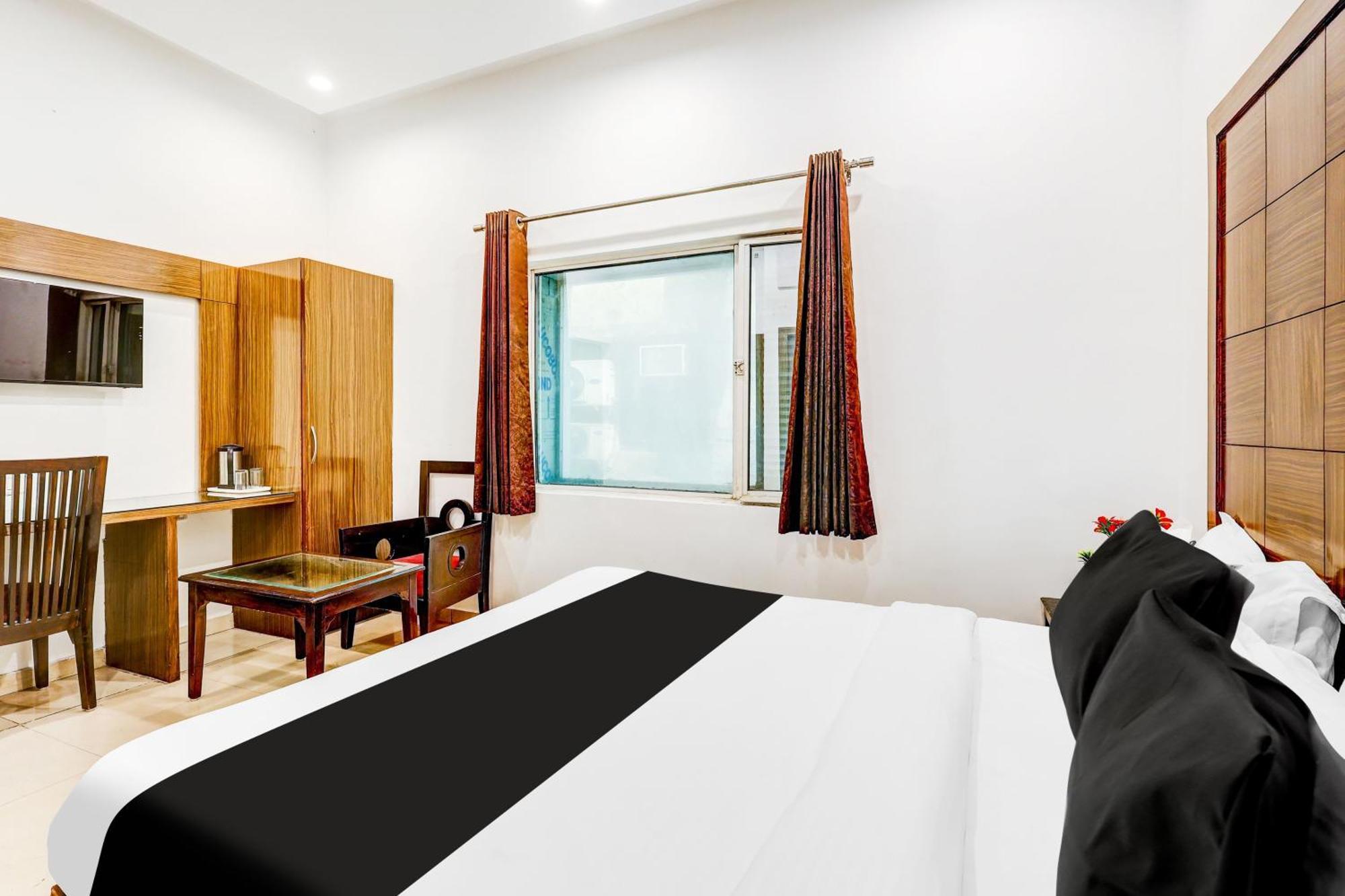 Super Townhouse Arakashan Road Paharganj Formerly Mohan International Nové Dillí Exteriér fotografie
