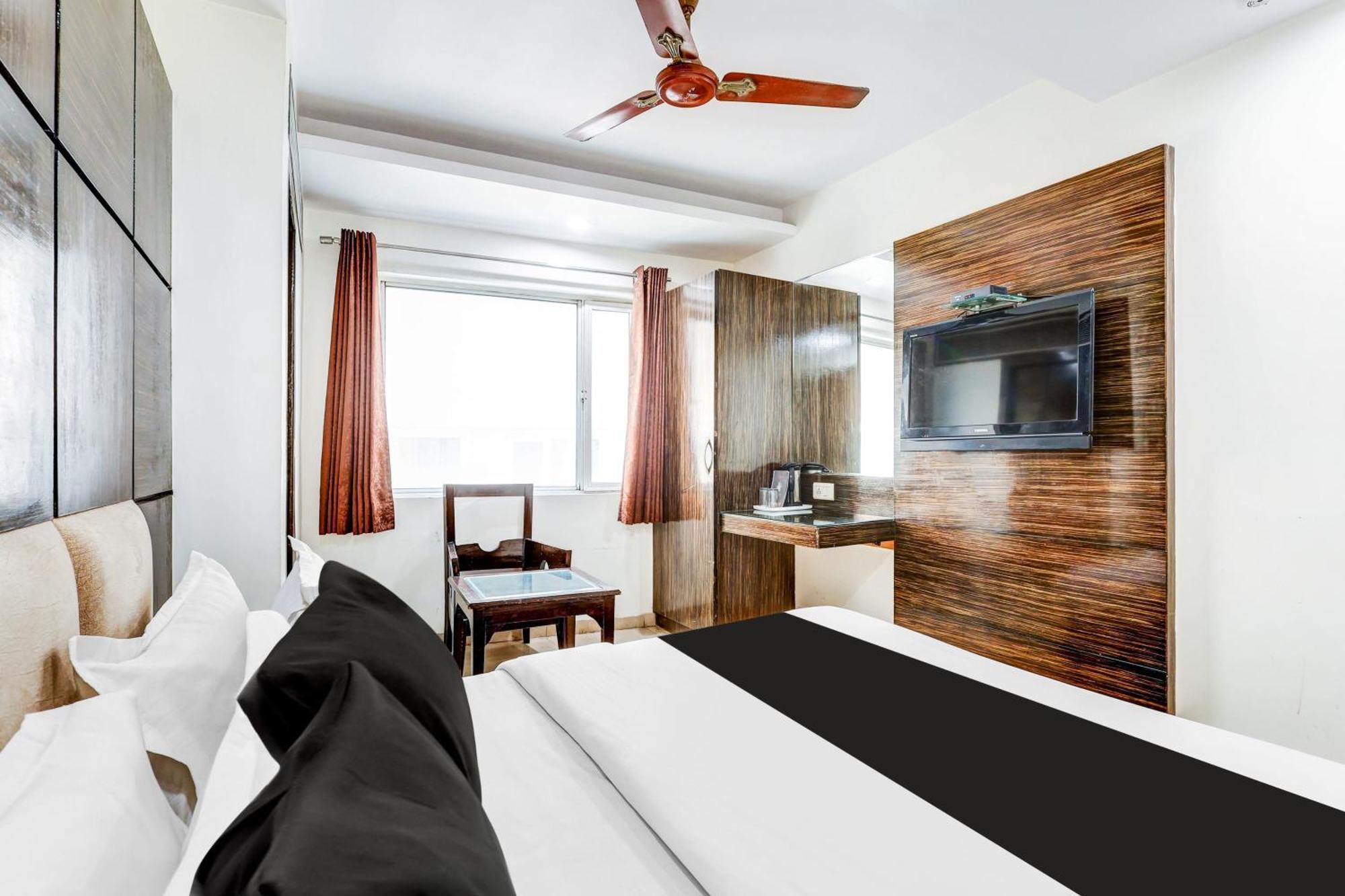 Super Townhouse Arakashan Road Paharganj Formerly Mohan International Nové Dillí Exteriér fotografie