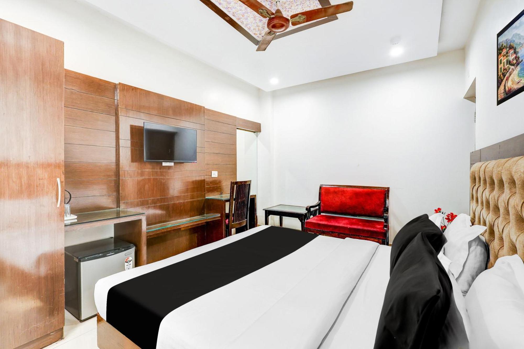 Super Townhouse Arakashan Road Paharganj Formerly Mohan International Nové Dillí Exteriér fotografie